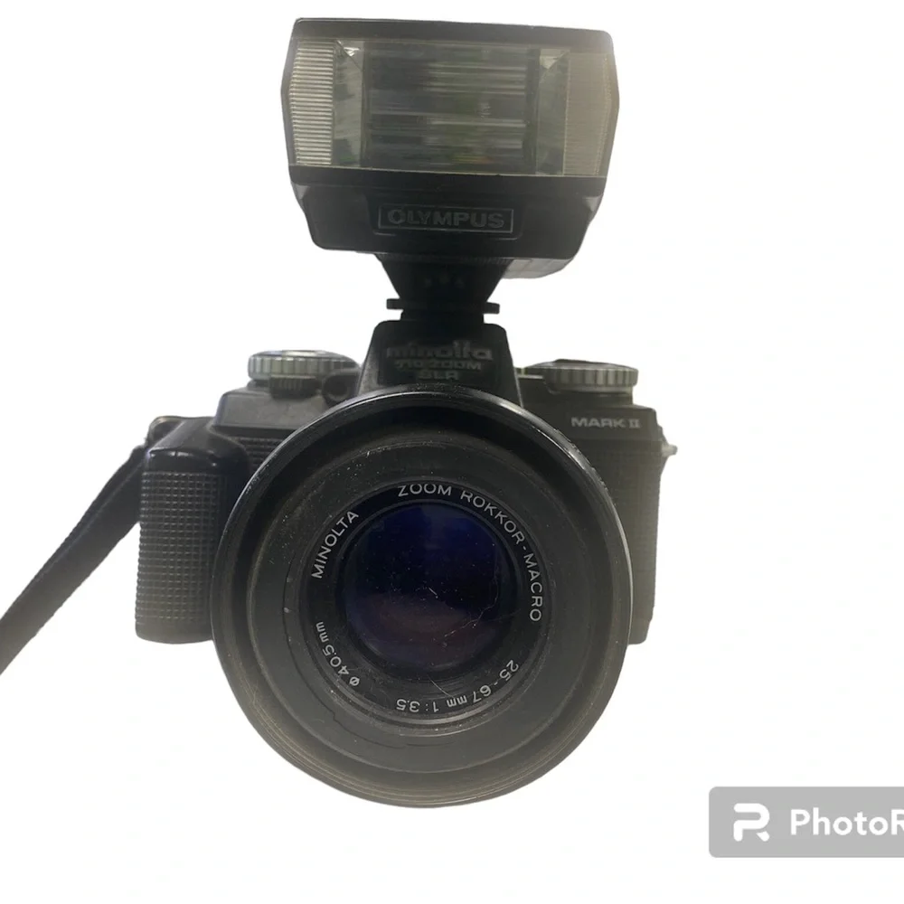 Vintage Minolta 110 Zoom SLR Film Camera 25-50mm f4.5 Lens